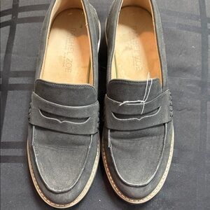 Rachel Zoe Womens Black Suede  Loafers Size 7.